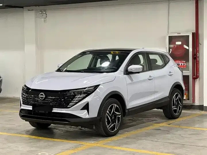 Открыть фотографии: Nissan Qashqai II Рестайлинг 2