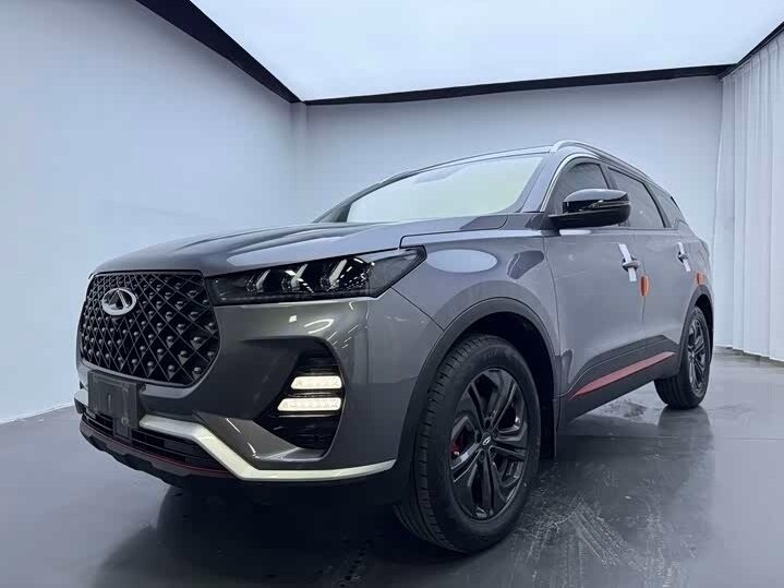 Открыть фотографии: Chery Tiggo 7 II