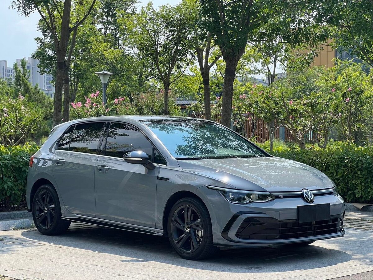 Открыть фотографии: Volkswagen Golf VIII