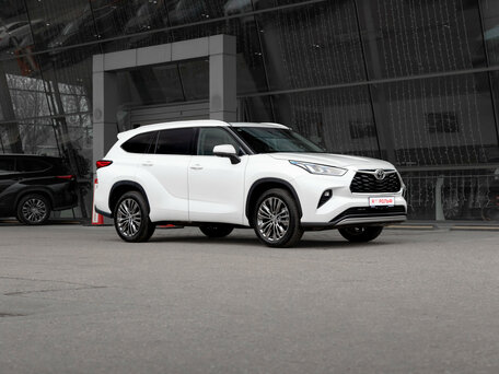 Toyota Highlander IV (XU70)