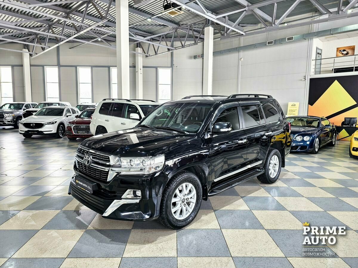 Открыть фотографии: Toyota Land Cruiser 200 Series Рестайлинг 2