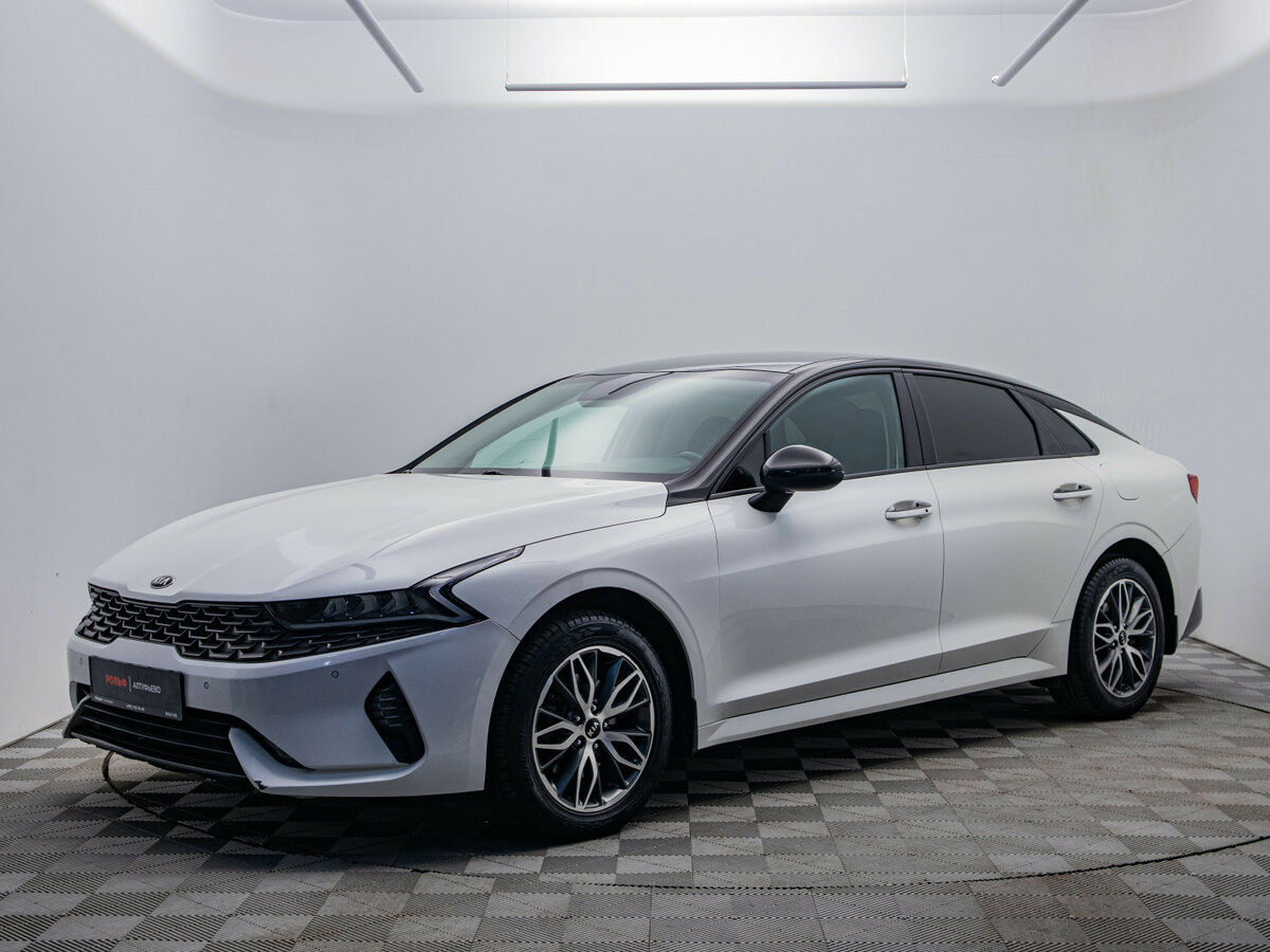 Kia K5 III