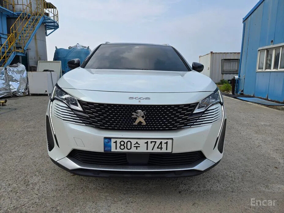 Открыть фотографии: Peugeot 5008 II Рестайлинг