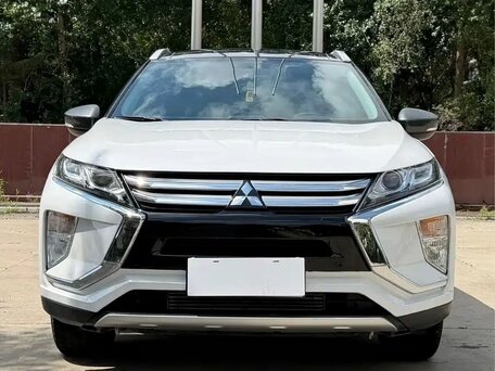 Mitsubishi Eclipse Cross I