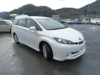 Нашли авто Toyota Wish