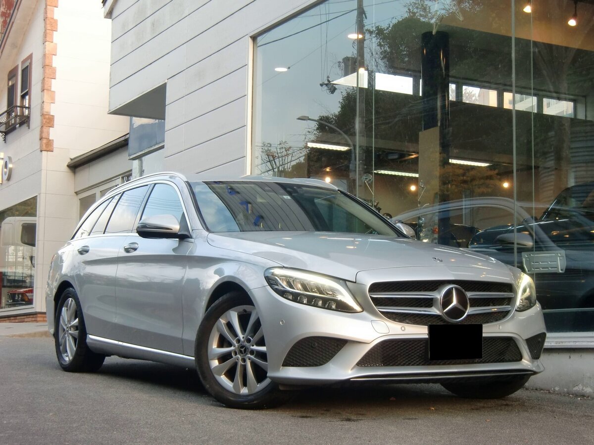 Открыть фотографии: Mercedes-Benz C-Класс IV (W205) Рестайлинг