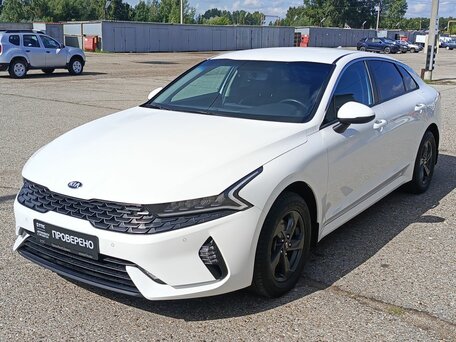 Kia K5 III