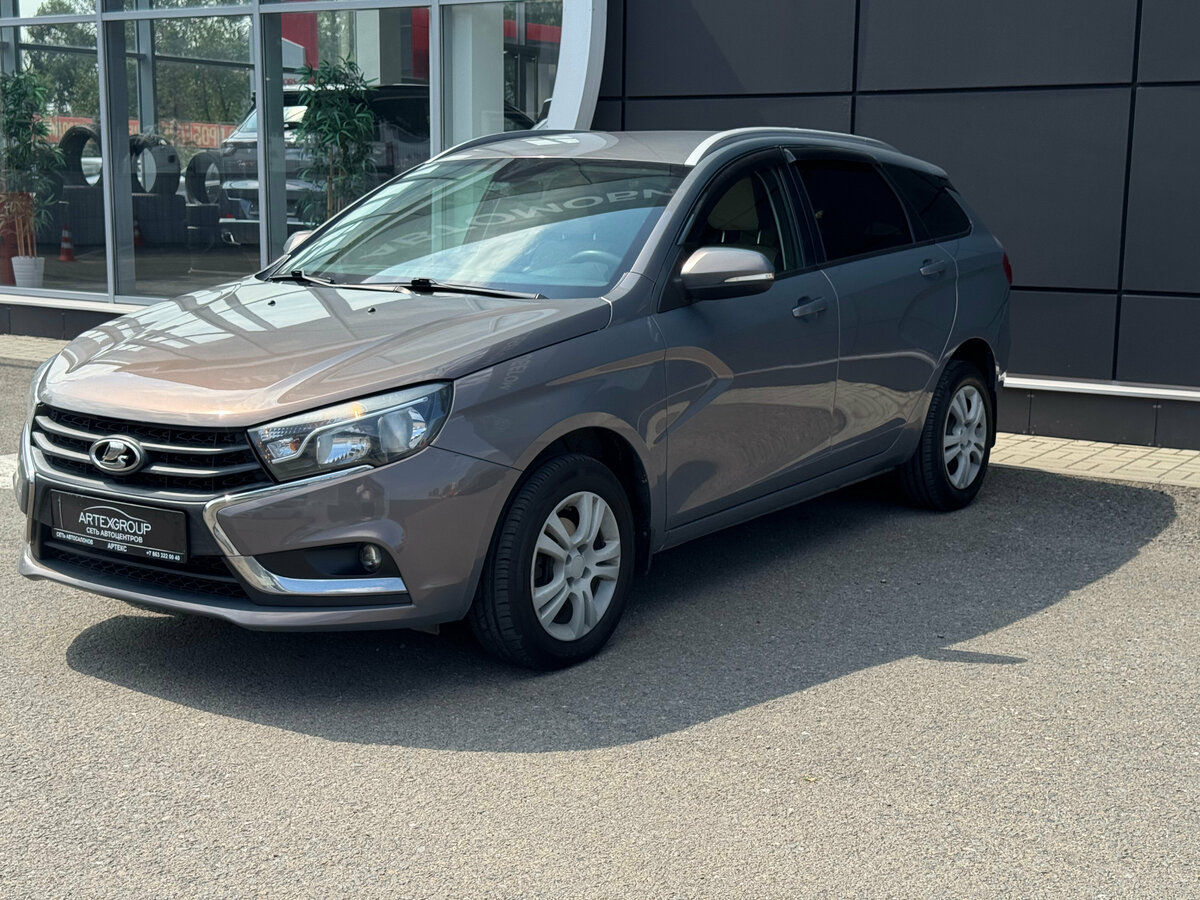 Открыть фотографии: Lada (ВАЗ) Vesta I