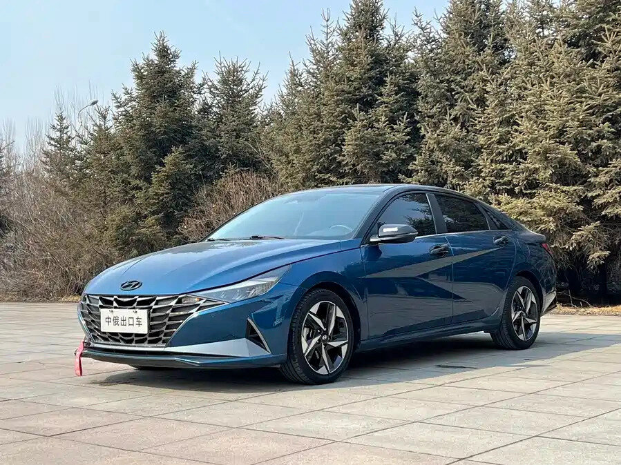 Hyundai Elantra VII (CN7)
