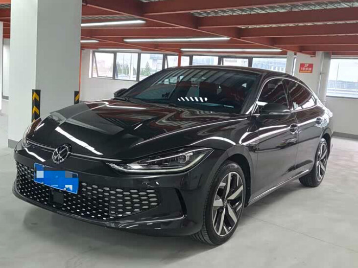 Открыть фотографии: Volkswagen Lamando II