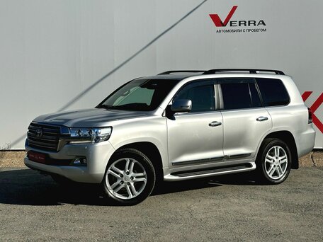 Toyota Land Cruiser 200 Series Рестайлинг 2