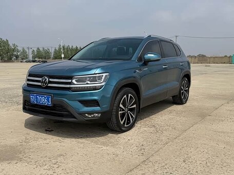 Volkswagen Tharu I