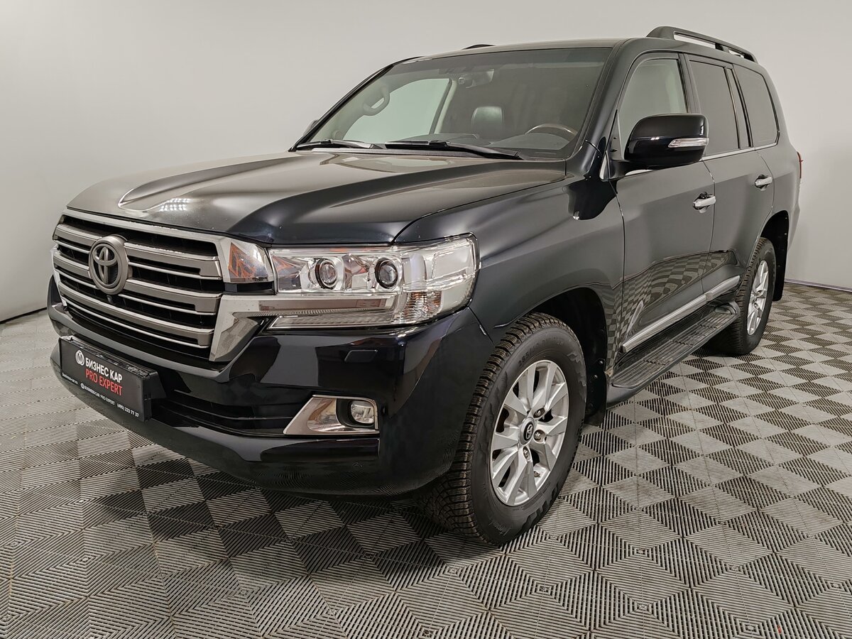 Открыть фотографии: Toyota Land Cruiser 200 Series Рестайлинг 2