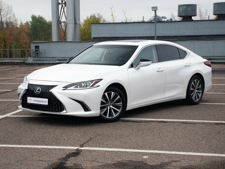Lexus ES VII