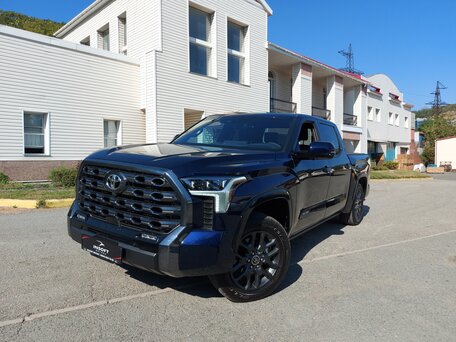 Toyota Tundra III