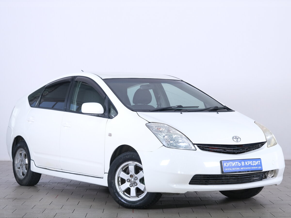 Открыть фотографии: Toyota Prius II Рестайлинг (XW20)