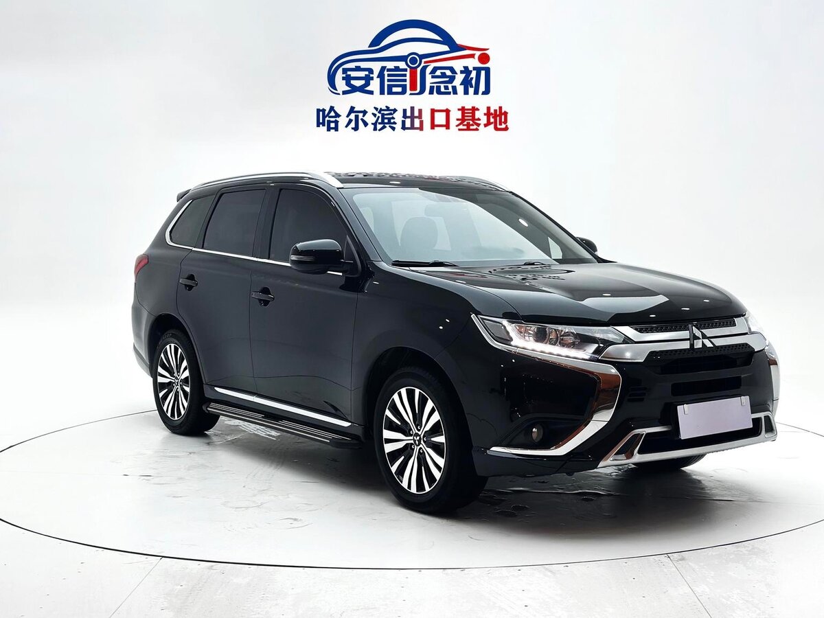 Открыть фотографии: Mitsubishi Outlander III Рестайлинг 3