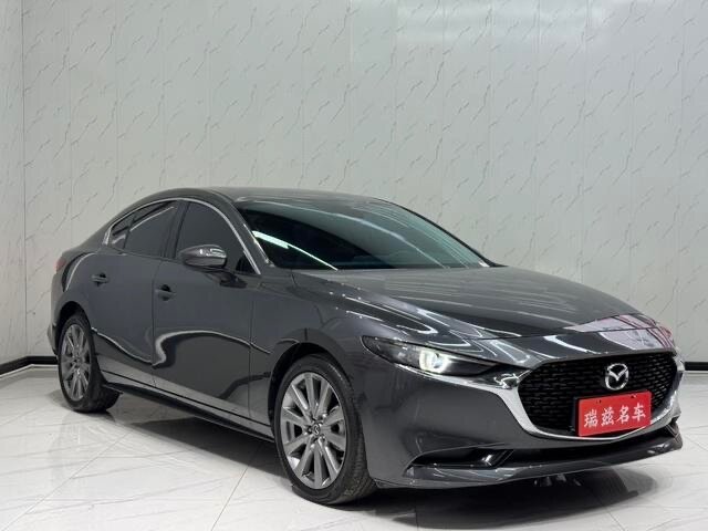 Mazda 3 Axela IV (BP)