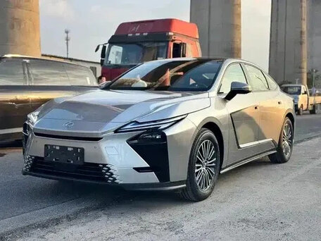 Lexus ES VIII