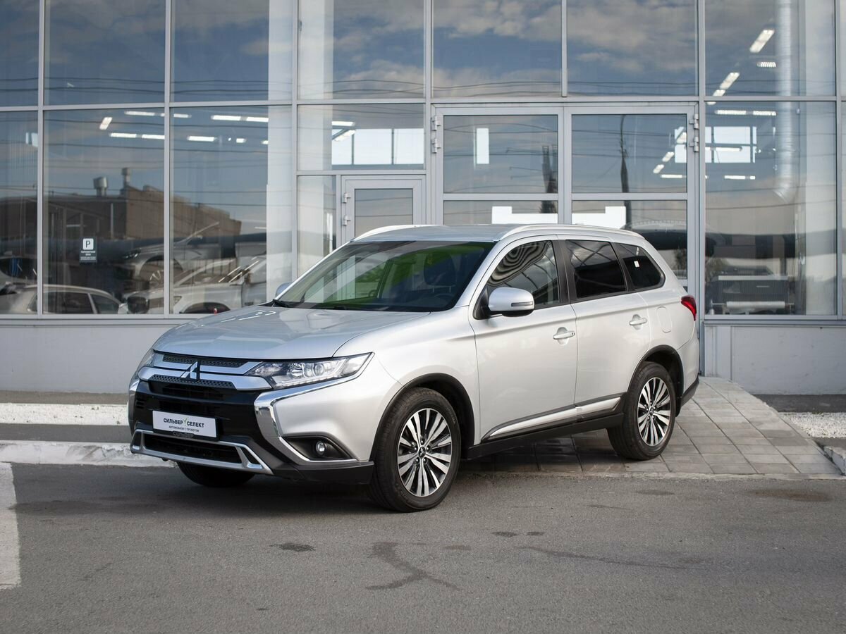 Открыть фотографии: Mitsubishi Outlander III Рестайлинг 3