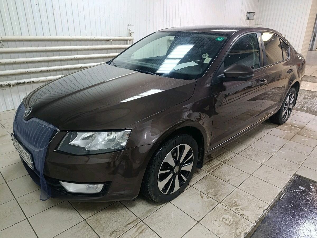 Открыть фотографии: Skoda Octavia III (A7)