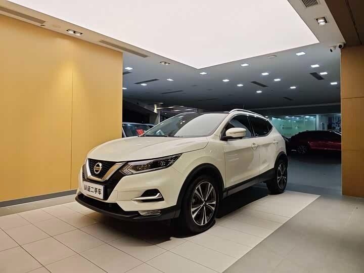 Открыть фотографии: Nissan Qashqai II Рестайлинг