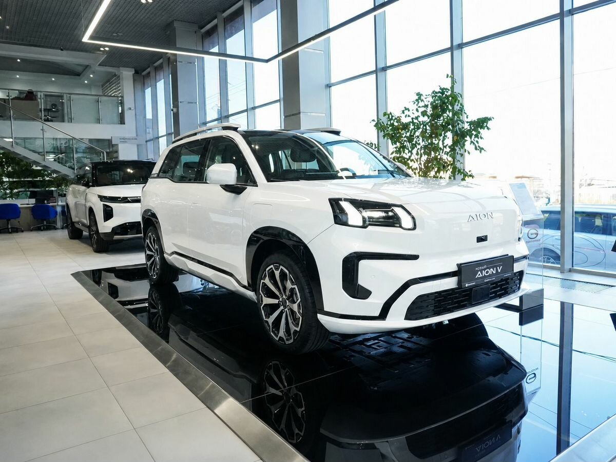 Открыть фотографии: GAC Aion V