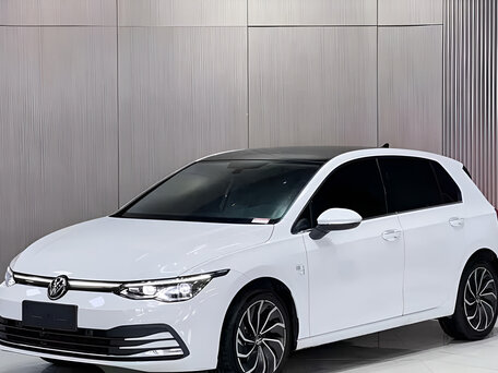 Volkswagen Golf VIII