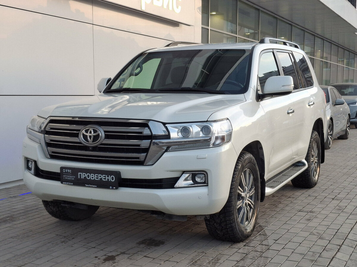 Toyota Land Cruiser 200 Series Рестайлинг 2