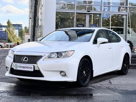 Lexus ES VI