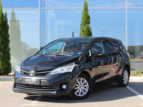 Toyota Verso I Рестайлинг