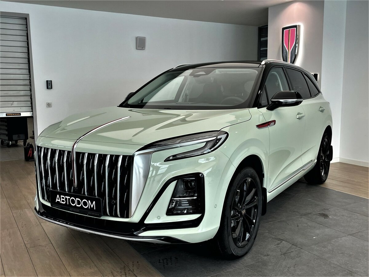 Открыть фотографии: Hongqi HS3