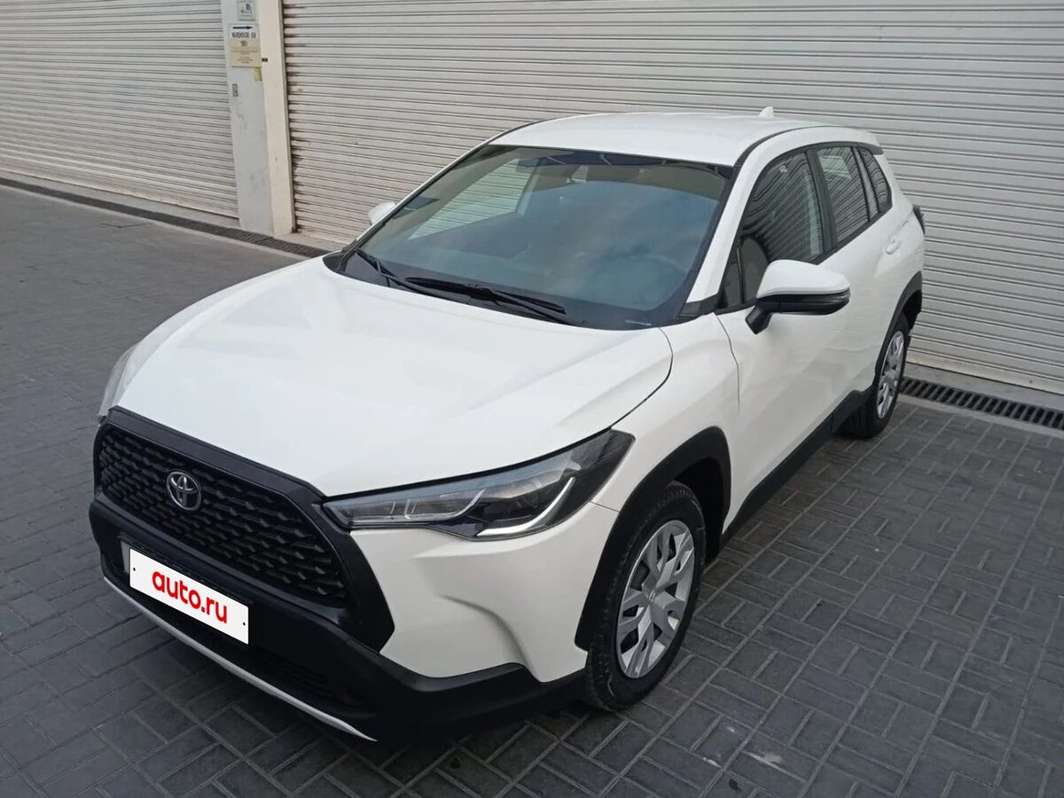 Открыть фотографии: Toyota Corolla Cross I