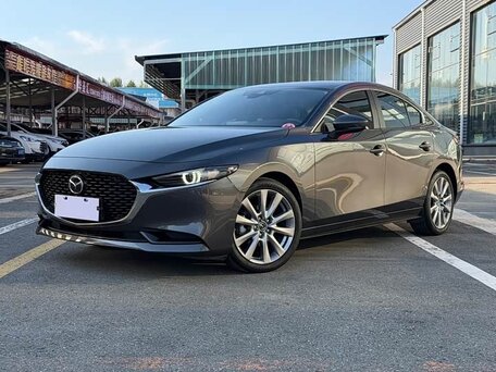 Mazda 3 IV (BP)