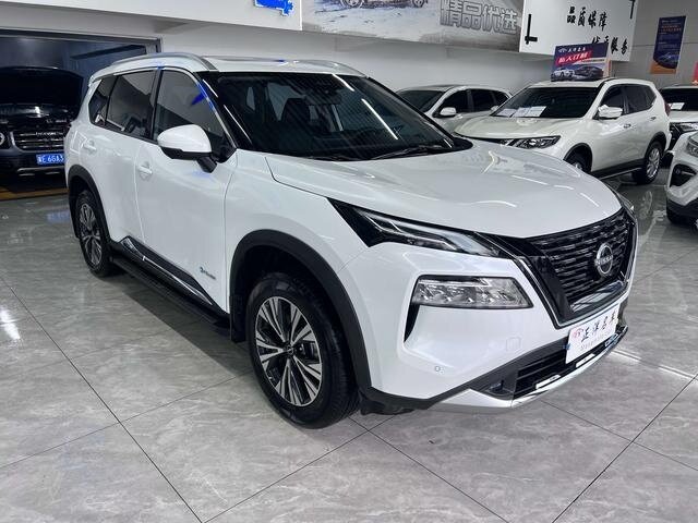 Открыть фотографии: Nissan X-Trail IV