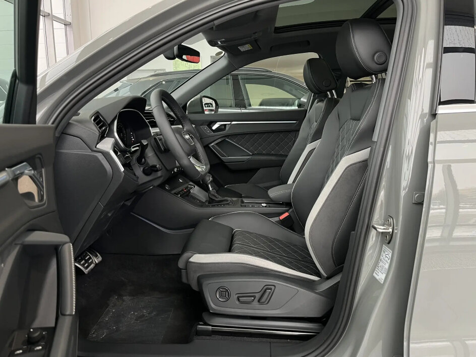 Открыть фотографии: Audi Q3 II (F3)