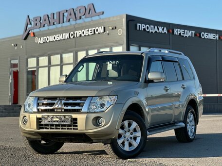Mitsubishi Pajero IV Рестайлинг 1
