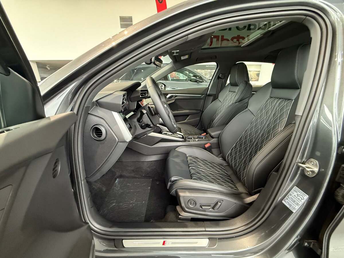 Открыть фотографии: Audi A3 IV (8Y) Рестайлинг