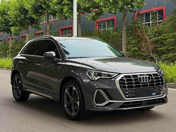 Открыть фотографии: Audi Q3 II (F3)