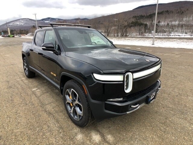 Rivian R1T QM Large