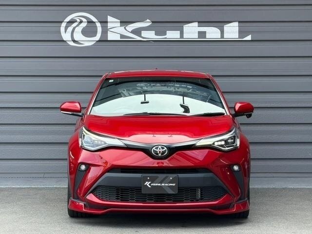 Открыть фотографии: Toyota C-HR I Рестайлинг