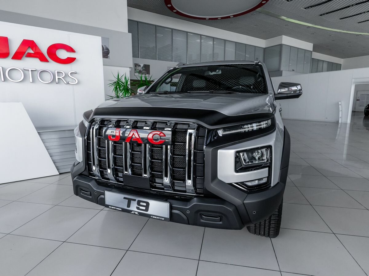 Открыть фотографии: JAC T9