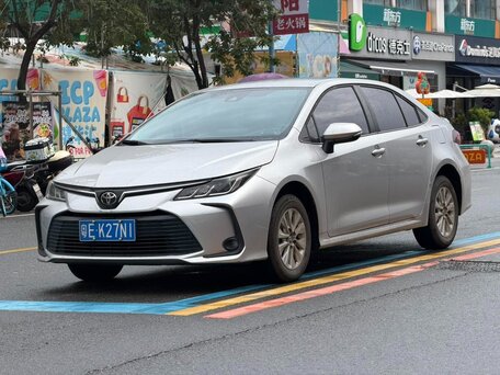 Toyota Corolla XII (E210)