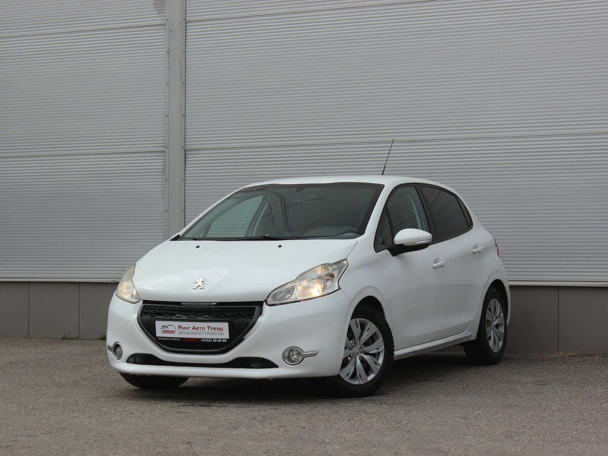 Peugeot 208 I
