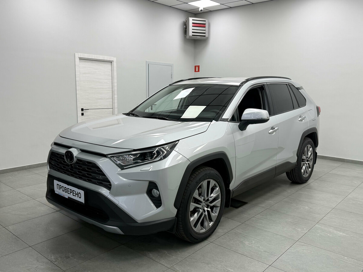 Открыть фотографии: Toyota RAV4 V (XA50)