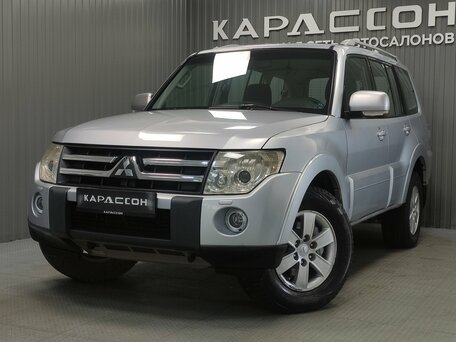 Mitsubishi Pajero IV