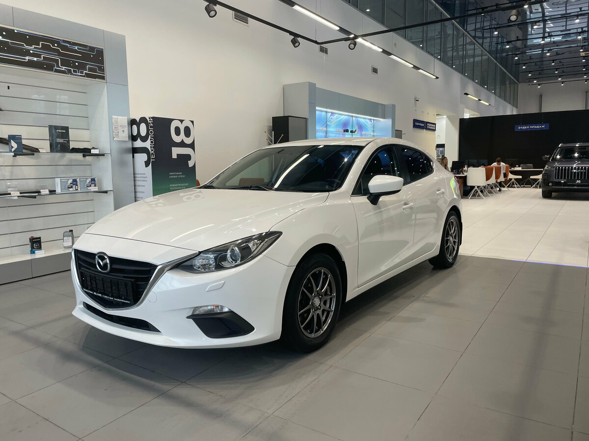 Открыть фотографии: Mazda 3 III (BM)