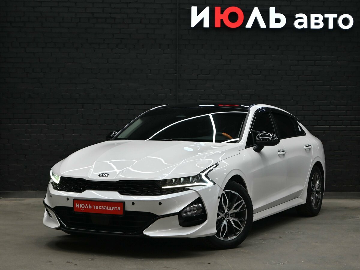 Kia K5 III