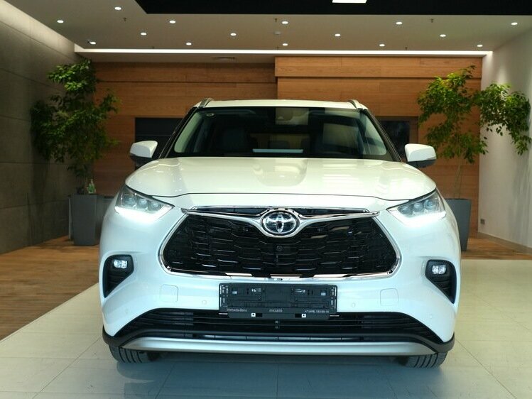 Открыть фотографии: Toyota Highlander IV (XU70)