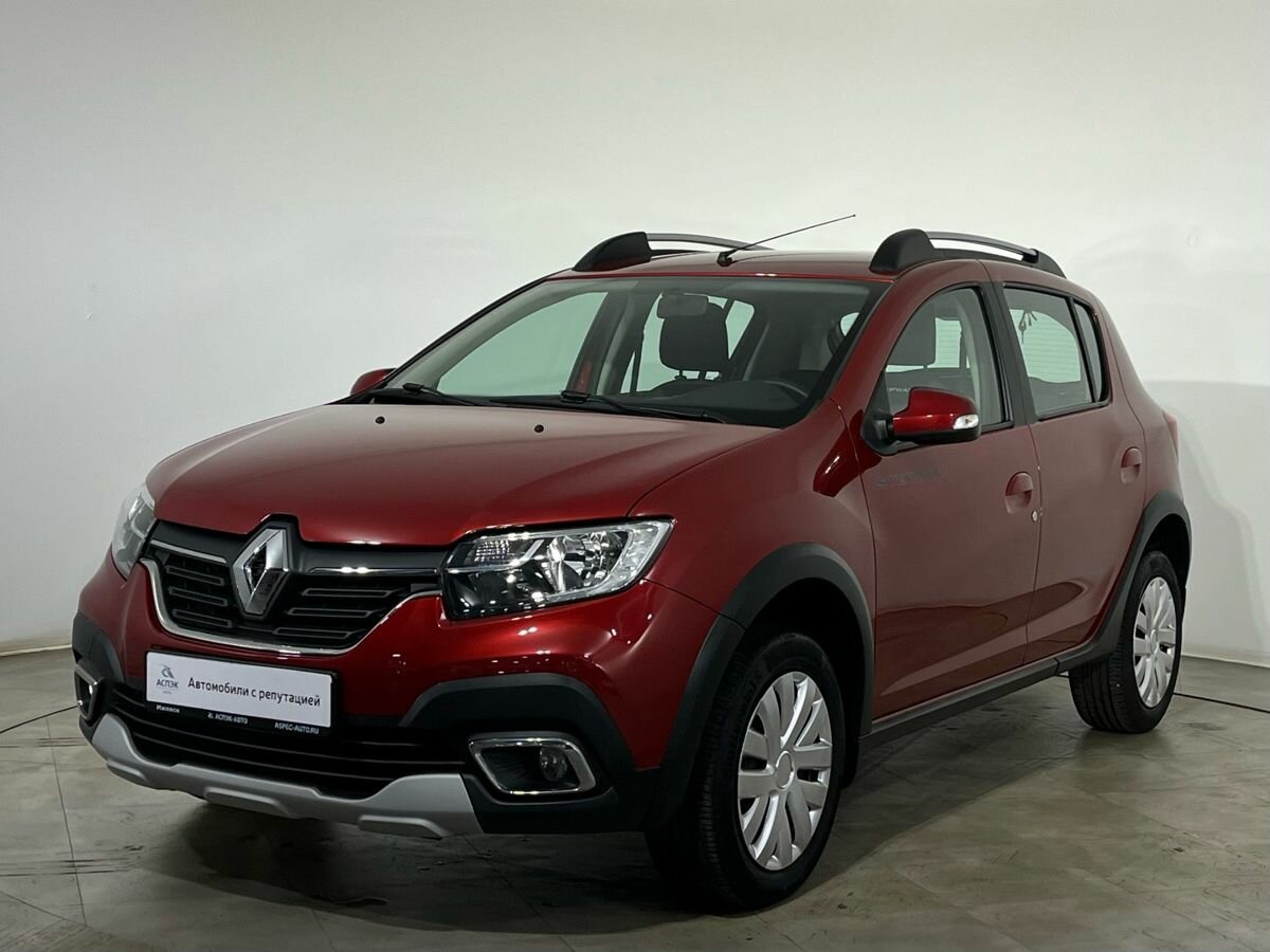 Открыть фотографии: Renault Sandero II Рестайлинг
